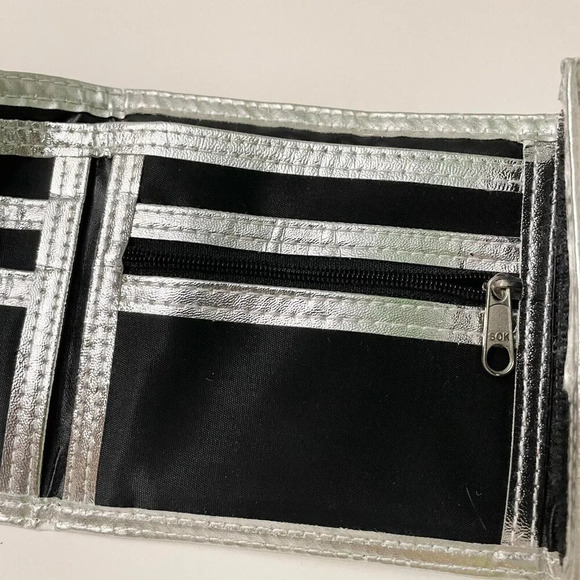 Vintage 1992 Fab  Thunderbirds Tri Fold Wallet Retro TV Show Collectable - Picture 14 of 16